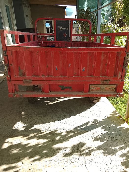 Lochin moto sotiladi