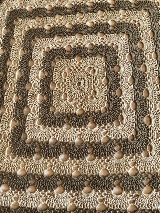 Вълнено плетено одеяло