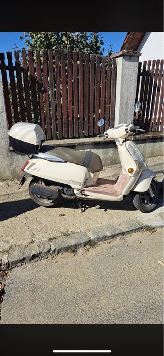Scuter 49 cc 4 timpi