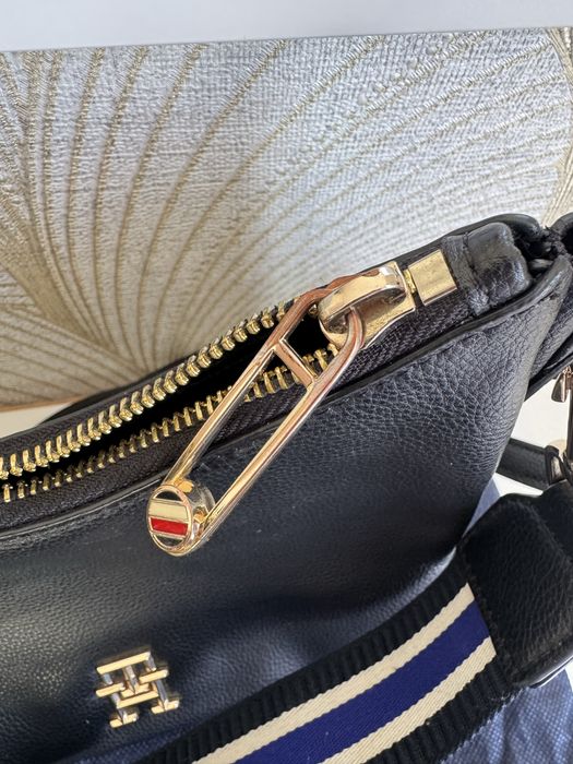 Сумка кросс боди Tommy Hilfiger
