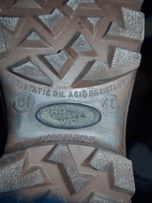 Статуетка с часовник и др.