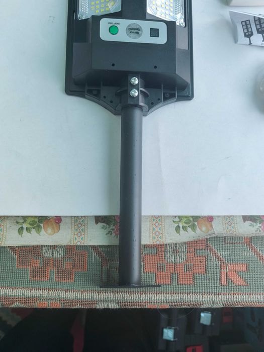 Lampa solara cu 8 led cob si telecomanda