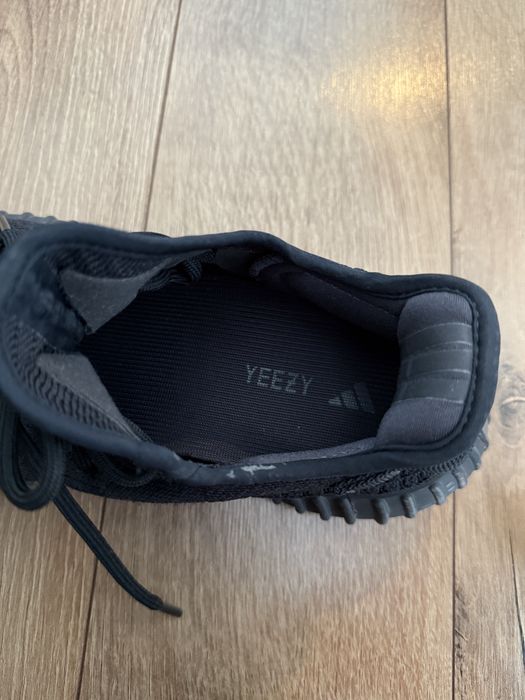 Sneakersi Yeezy  350 originali