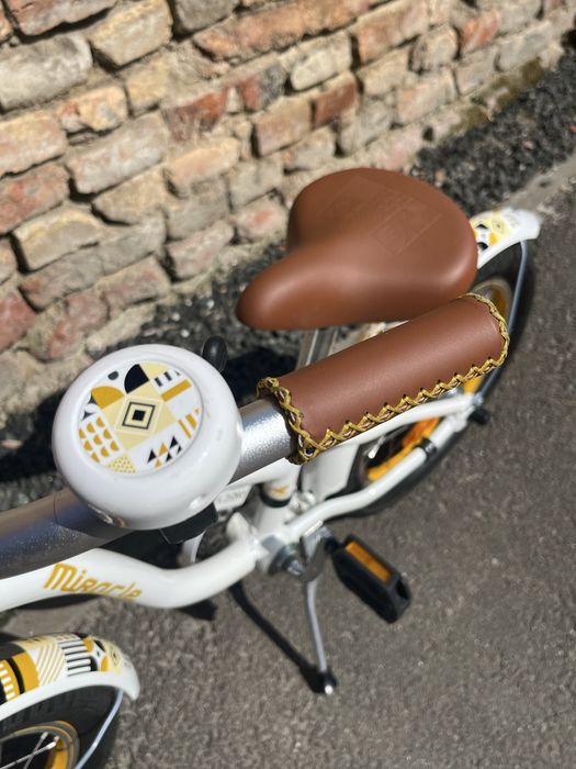 Bicicleta pentru fete Volare Miracle Cruiser