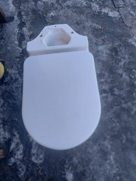 Продам унитаз без бочка