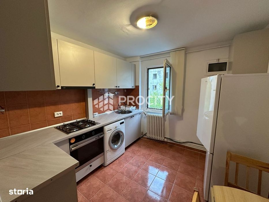 EXCLUSIVITATE! Apartament 2 camere Podul de Piatră – etaj 2 .