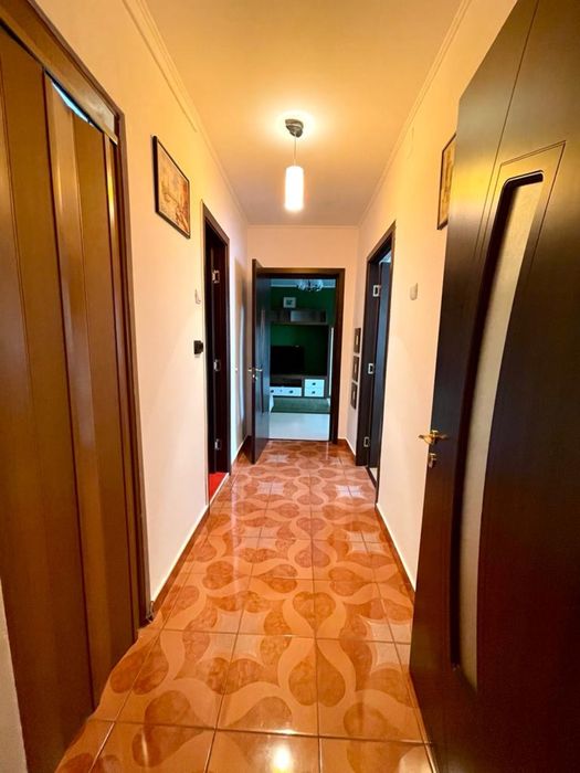 Vand apartament 2 camere blvd. Basarabia