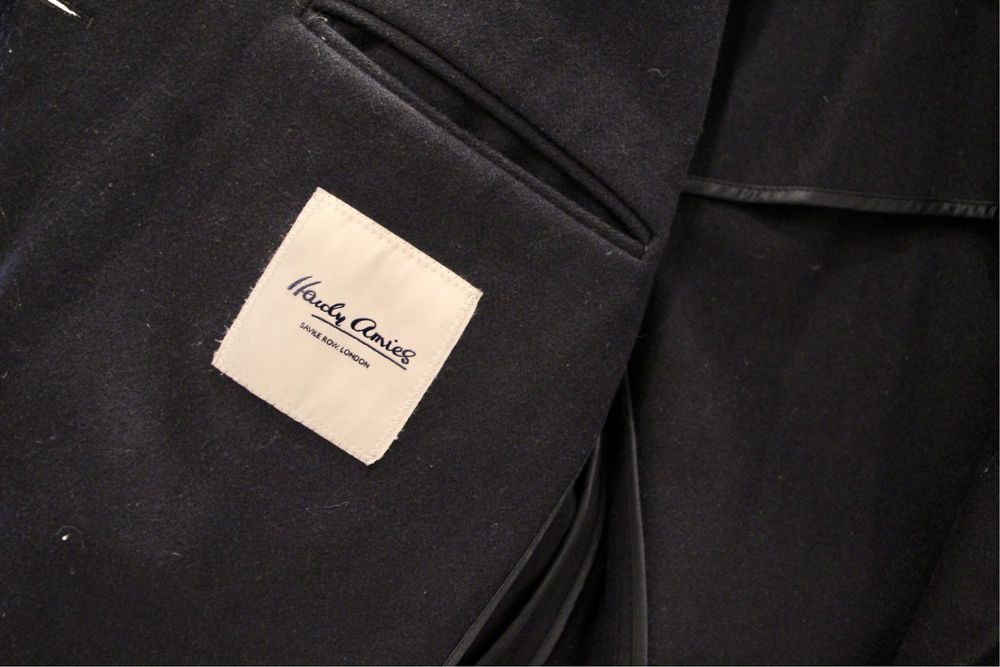 Палто Hardy Amies, като ново