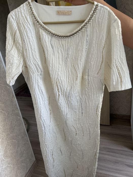 Платья вечерние, 4шт.