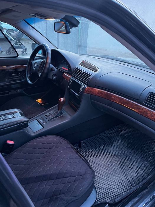 Продам Бмв е38 1995