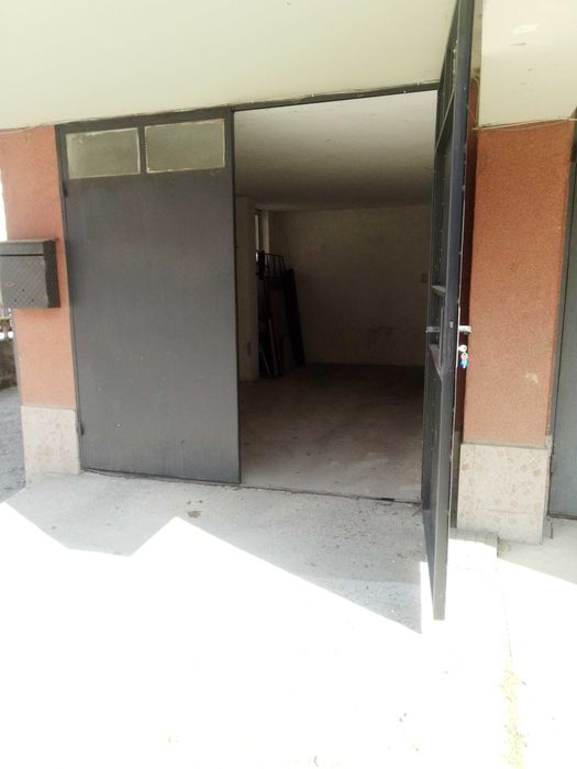 Дава се под наем Гараж / Паркомясто в Плевен, Дружба 1 - 16 кв.м за 99.45 € - Снимка #1
