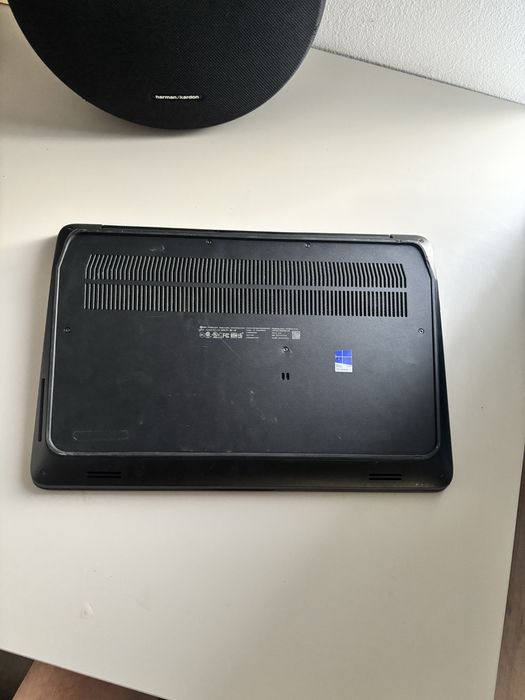 Lapotp Workstation/Gaming• i7-6820HQ• 16gb ram• Nvidia 4Gb dedicat•