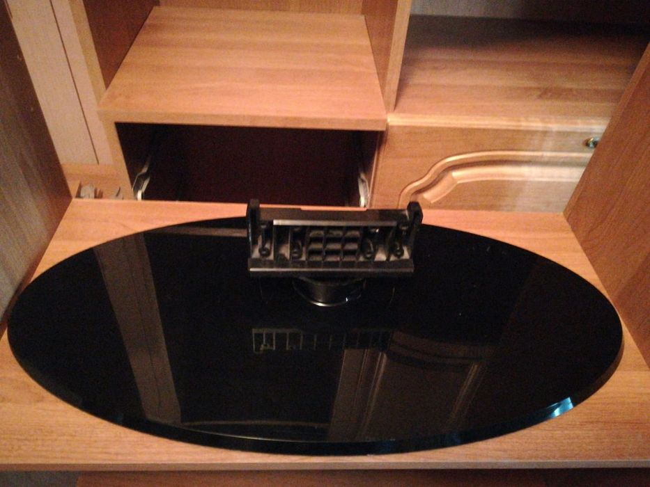 Подставка от телевизора