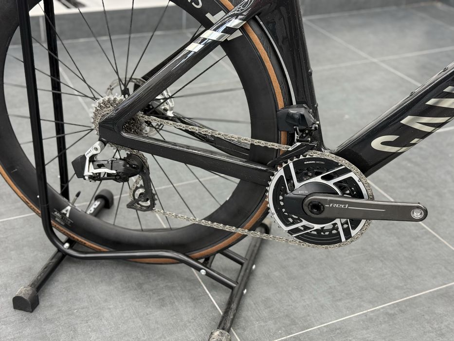 Canyon Aeroad CFR AXS 2025 L размер 2x12 Sram Red AXS Powermeter