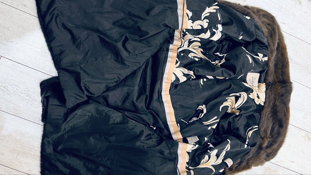 Шуба из меха норки.