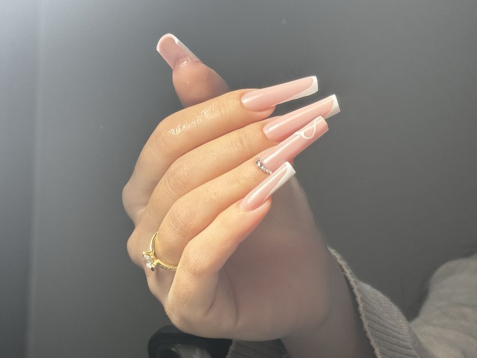 Unghii cu gel si oja semipermanenta