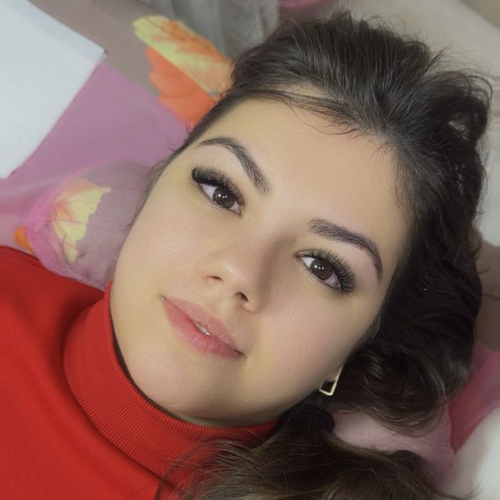 Наращивание ресниц, опытный мастер.