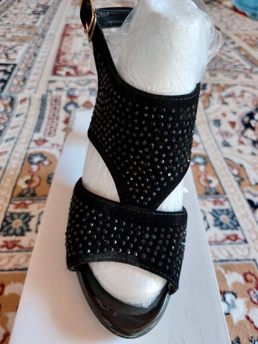 Жаздык босоножки сатылады