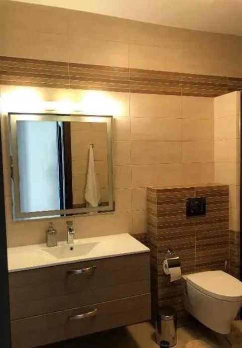 Дава се под наем Двустаен апартамент в Пловдив, Център - 64 кв.м за 234.6 € - Снимка #2