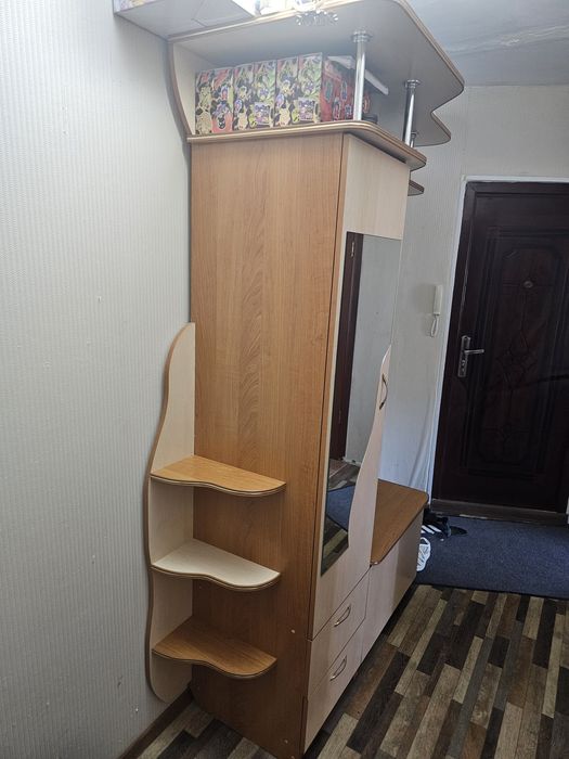 Прихожку продаём