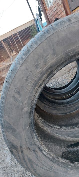 Продам резину 235/60/R18 Б/у