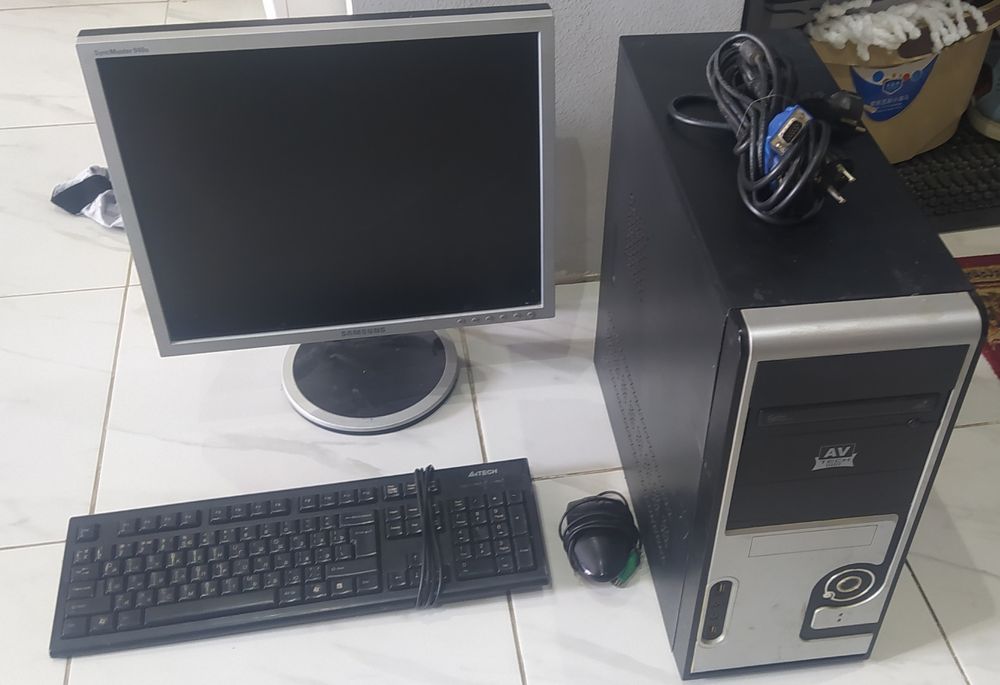 Офисный компьютер