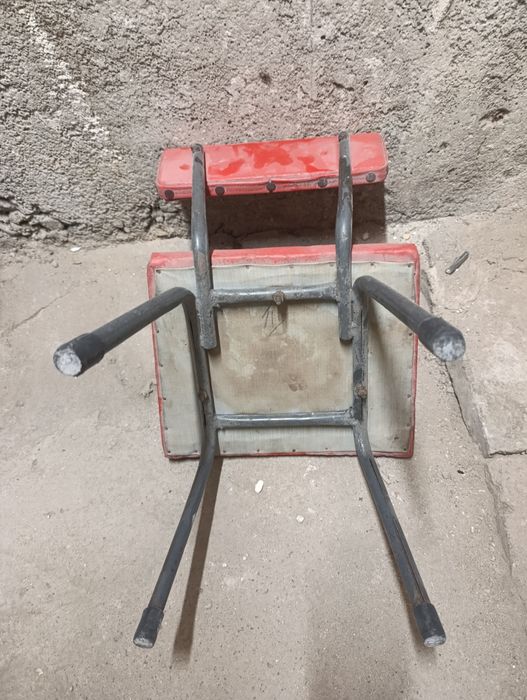 Ретро детско столче