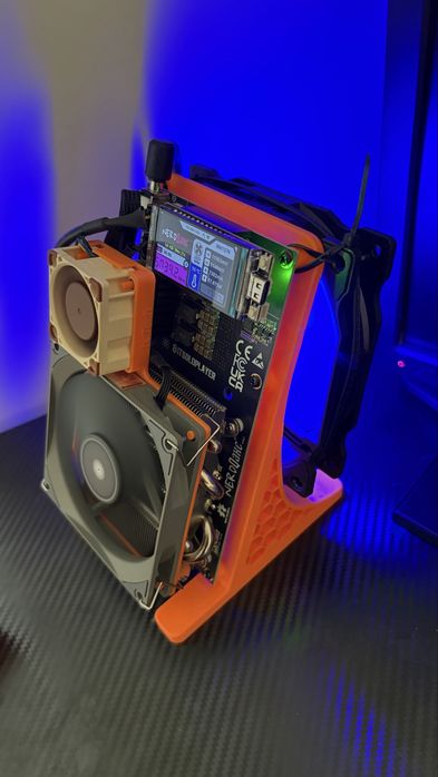 Nerdqaxe++ miner