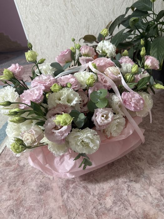 Цветы свежие )))