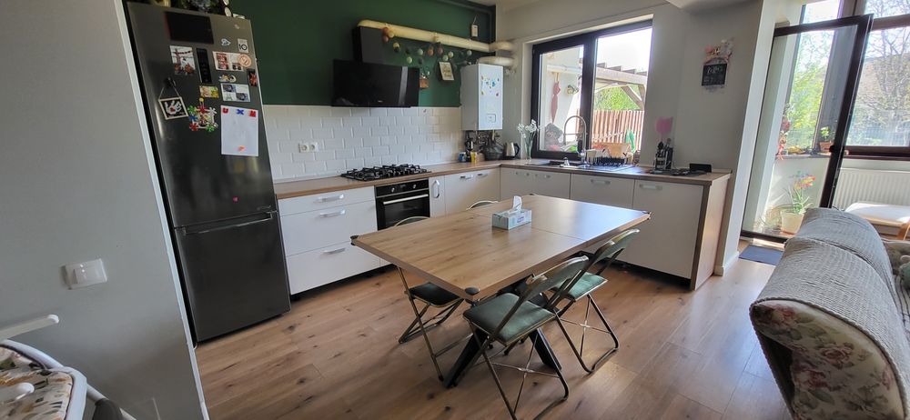 Apartament 3 Camere + 285 Mp curte