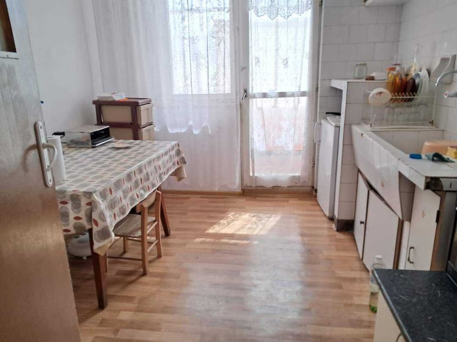 Продава се Тристаен апартамент в Пловдив, Кършияка - 79 кв.м за 633 €/кв.м - Снимка #2