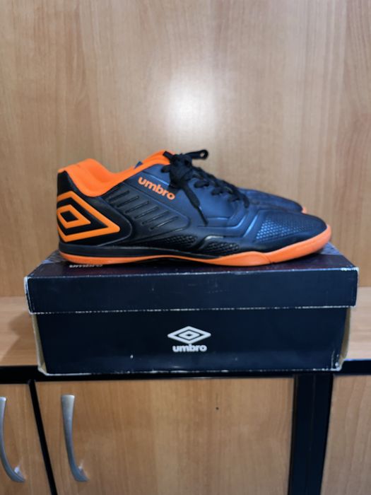 Мъжки футболни обувки Umbro target-ic