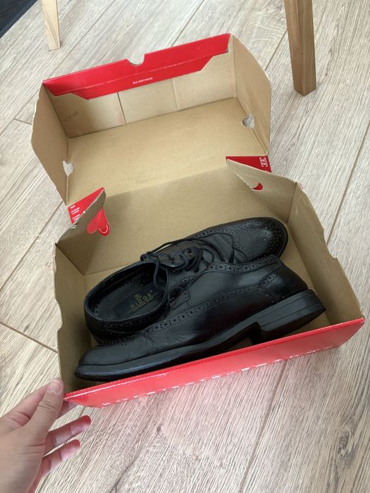 Продам мужские туфли