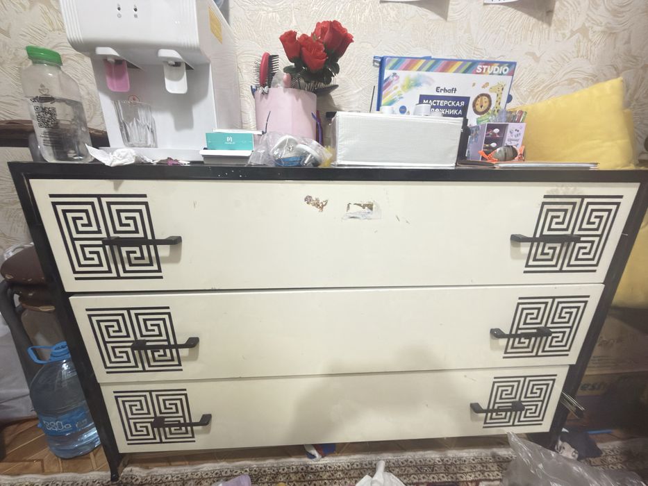 Продам комод есть минусы