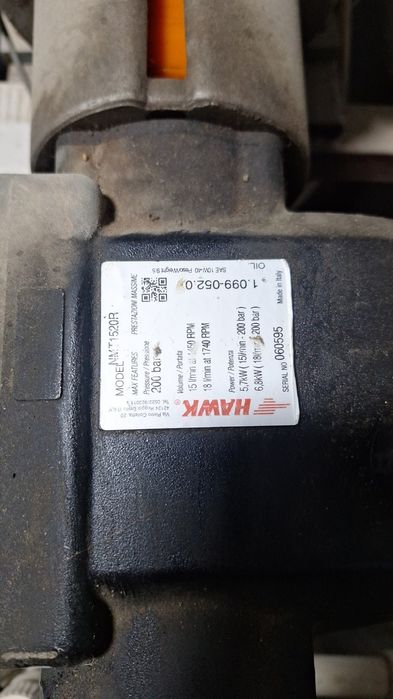 Sam moy sotiladi holati yaxshi ishlab turgan moyka