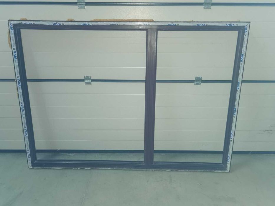 Продавам  PVC дограма махагон