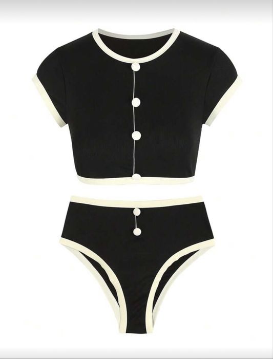 Дамски бански костюм