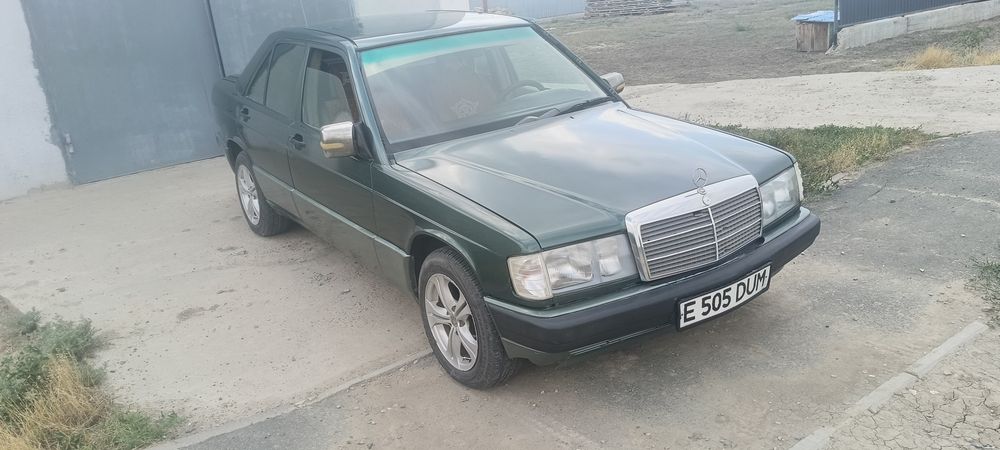 Продаётся Мерседес Бенц 190
