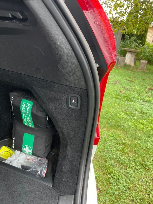 Volvo Xc 90 mild Hibryd preț plus Tva nu suntem dealer auto
