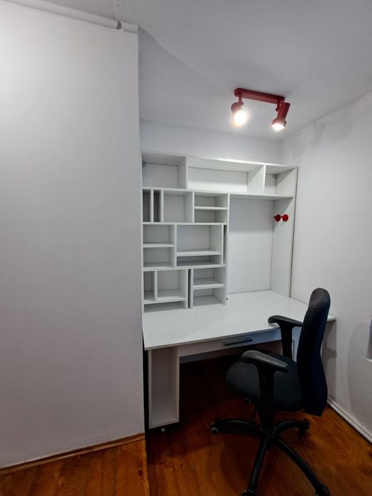 Închiriez apartament