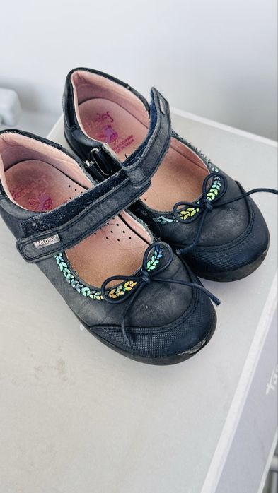 Продам туфельки на девочку