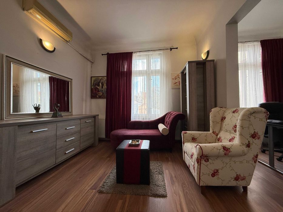 Apartament in vila - Central - Fara risc !