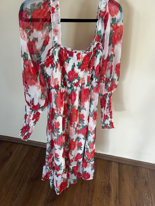 Rochie delicată mărimea M