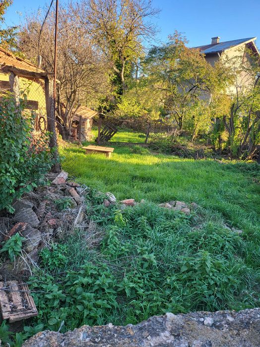 Продавам чудесен парцел в регулация