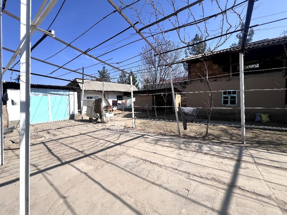 Участка сотилади