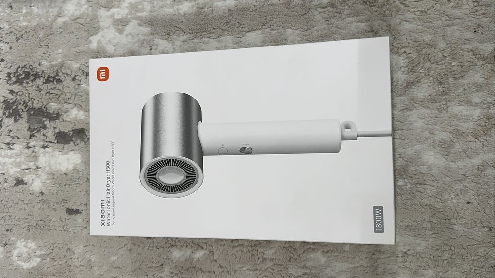 Продается  новый Xiaomi H500 фен