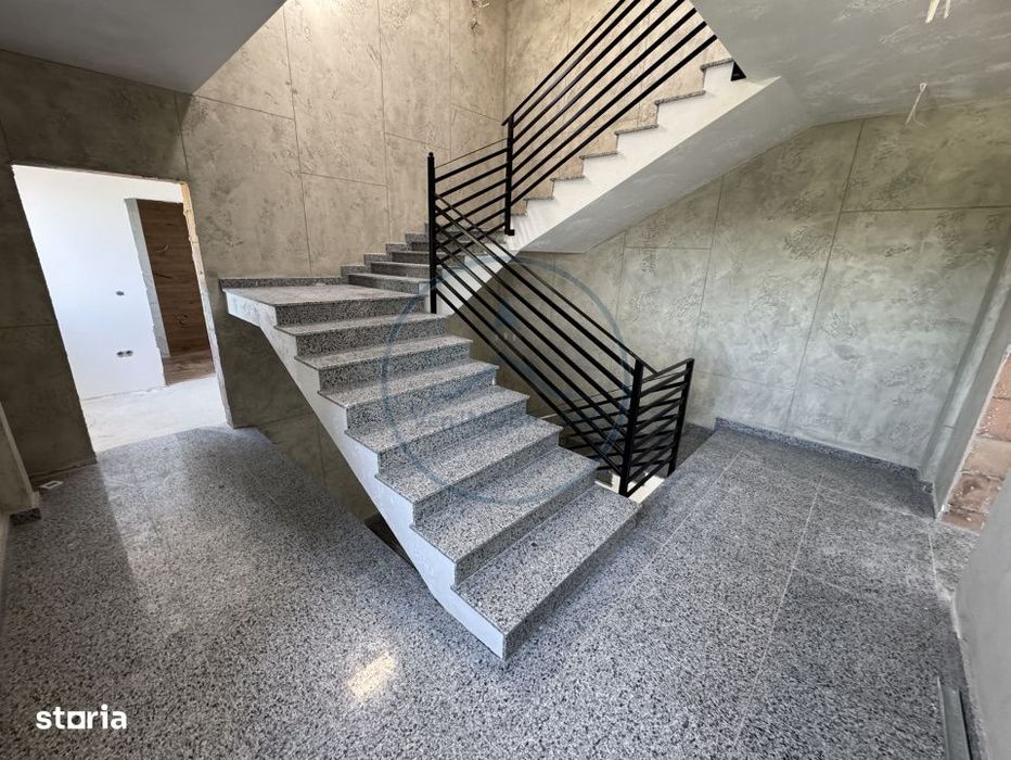 Apartament 3 camere / 2 bai / 95 MP / etaj 2/  parcare + boxa / ZONA