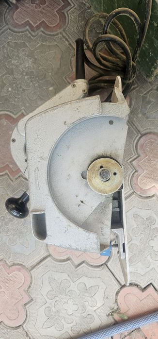 Продам ручную циркулярную пилу