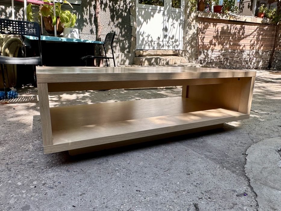 Маса за хол ниска