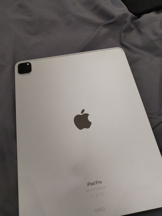 Продам IPad Pro 12.9-inch (6th Generation)